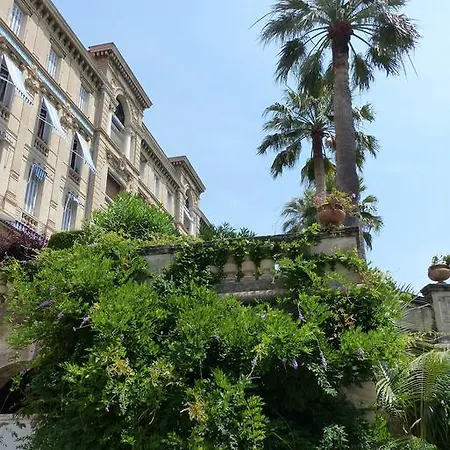 Studio In A Palace Apartment Cannes